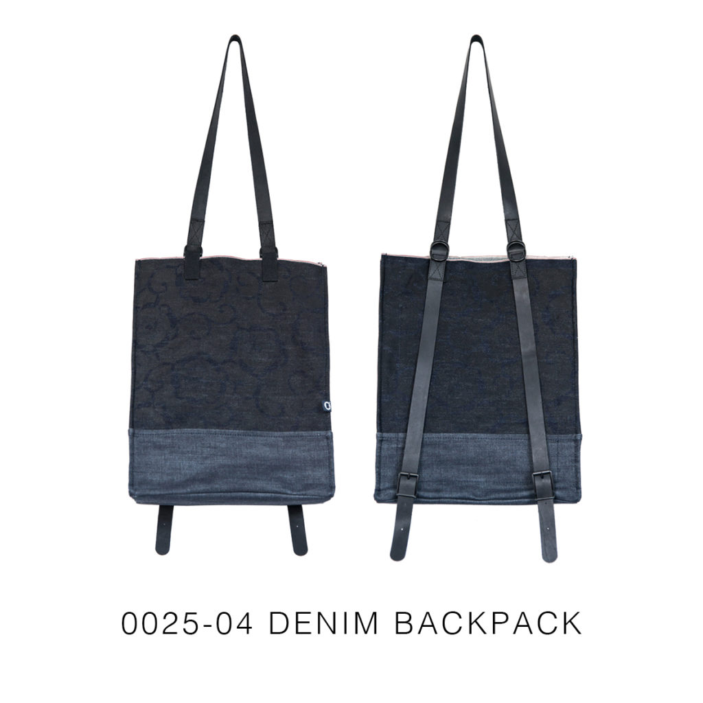 0025-04 Denim Backpack con stampa serigrafica floreale / with floral serigraphy print
33x41x17 cm